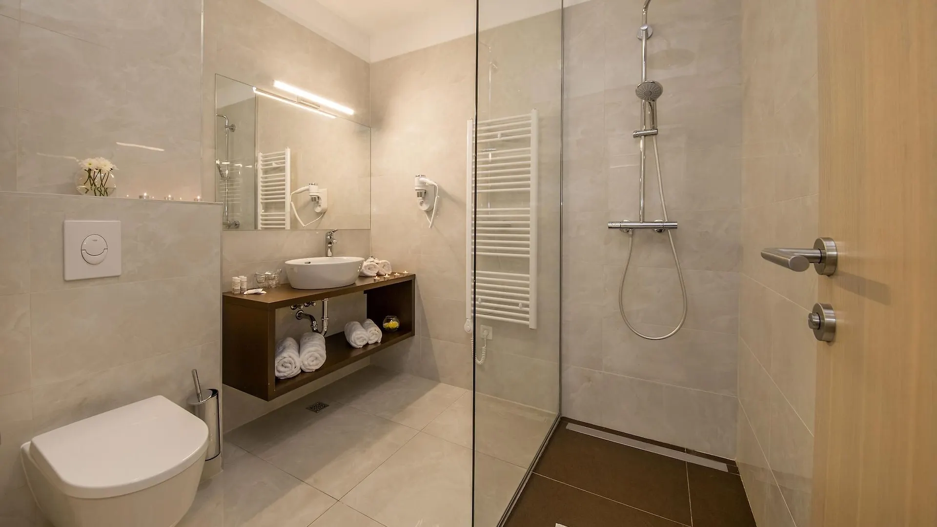 Hotel Rotondo Donji Seget