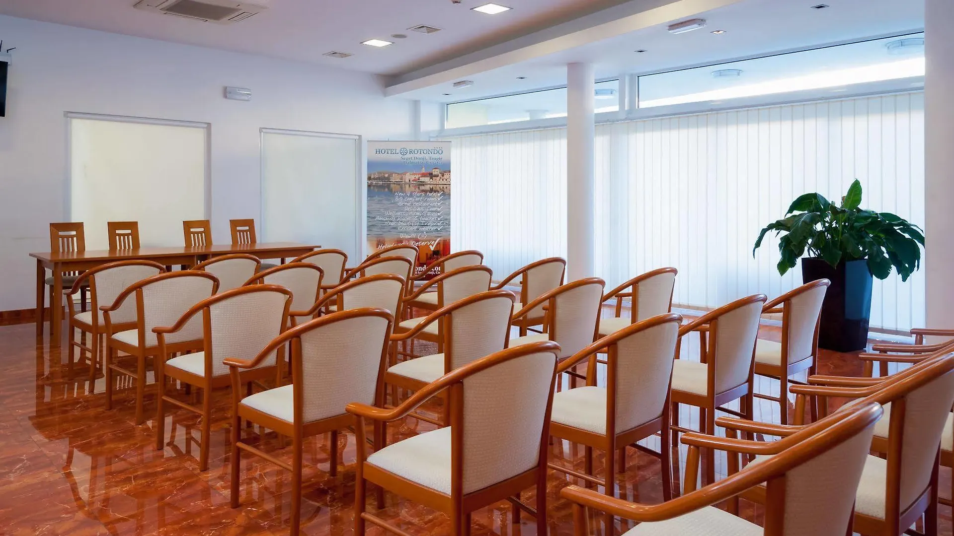 Hotel Rotondo Donji Seget