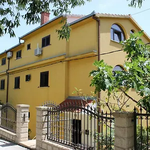 Gasthof Eros, Split