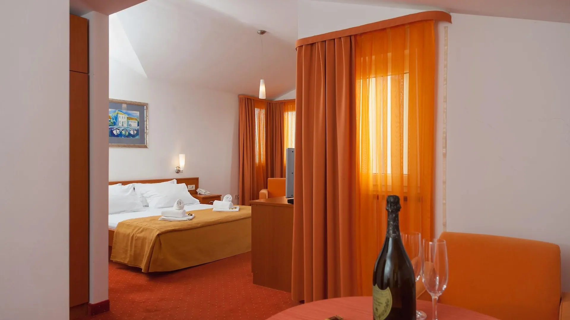 Hotel Rotondo ドニー・セゲット