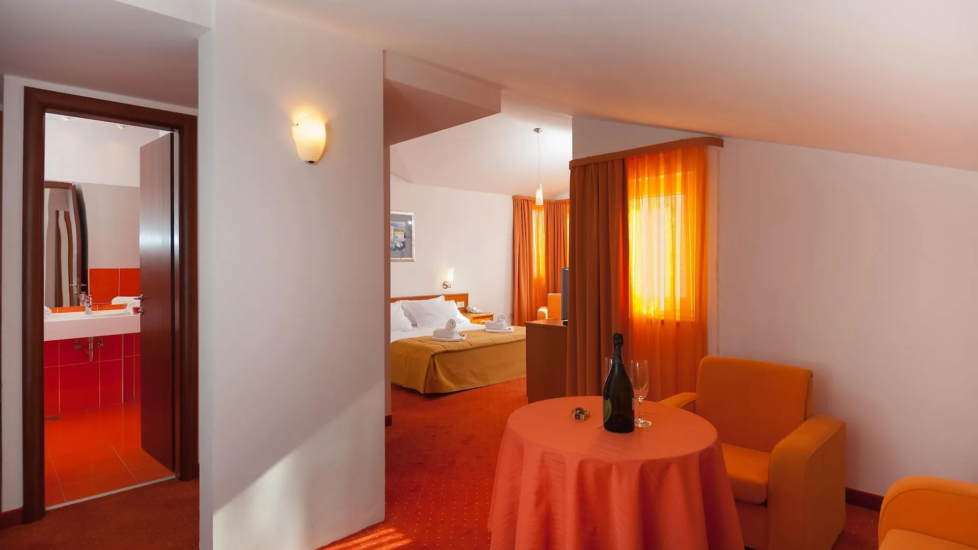 Hotel Rotondo ドニー・セゲット 4*,